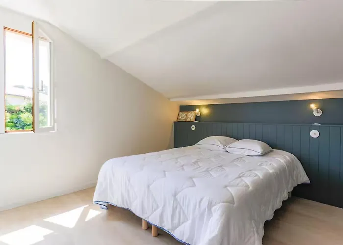 Villa Okeanis *