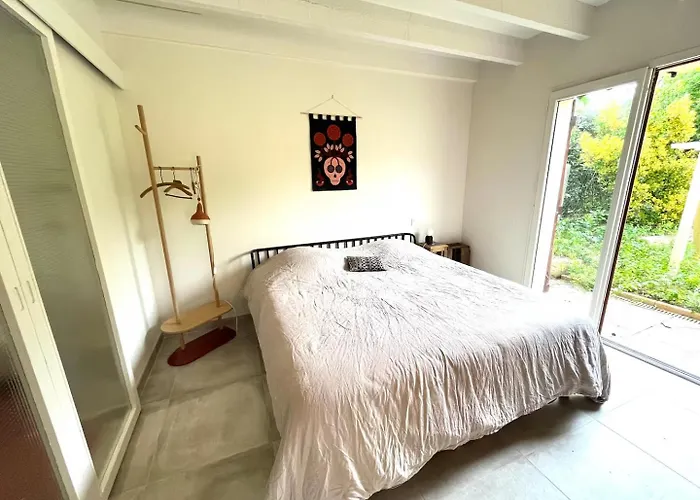 Villa Okeanis *